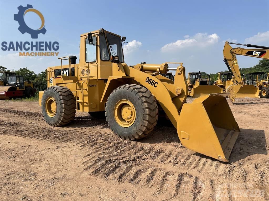 CAT 966 C Pale gommate