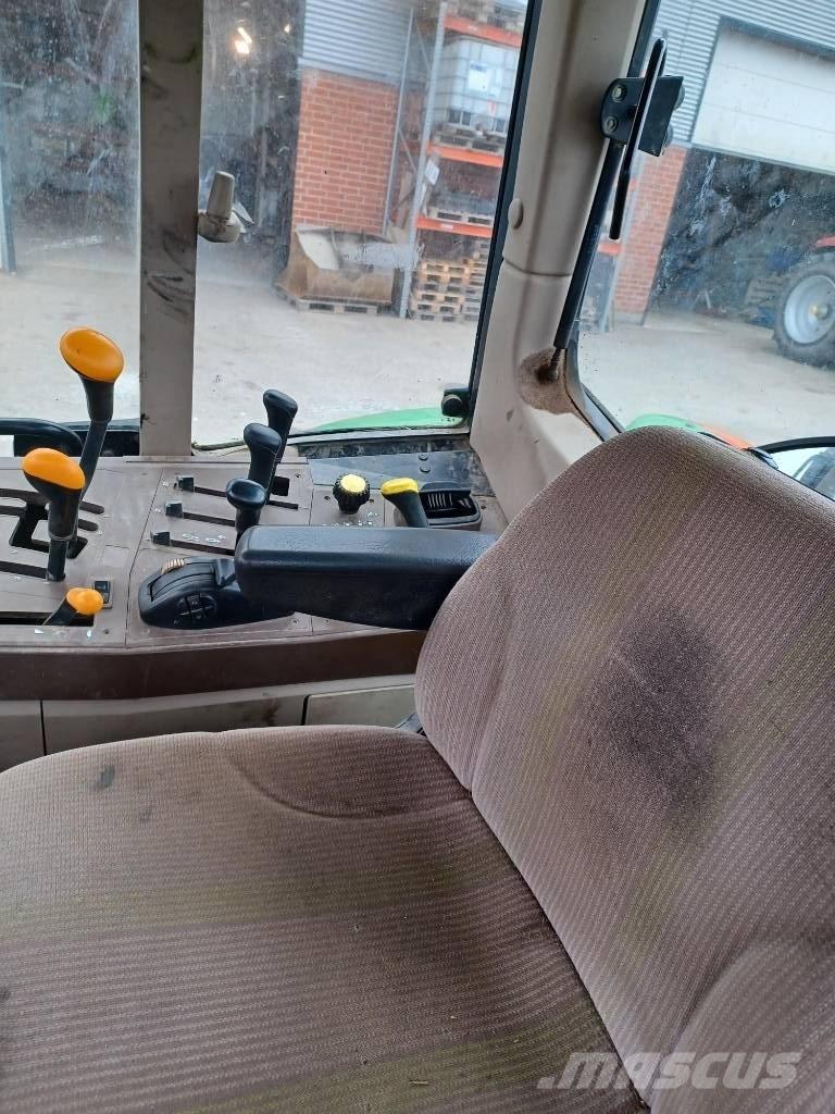 John Deere 6220 Trattori