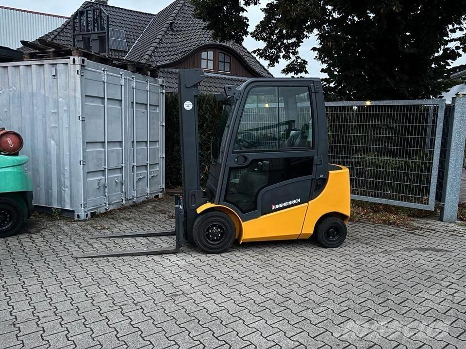 Jungheinrich DFG 320 Carrelli elevatori diesel