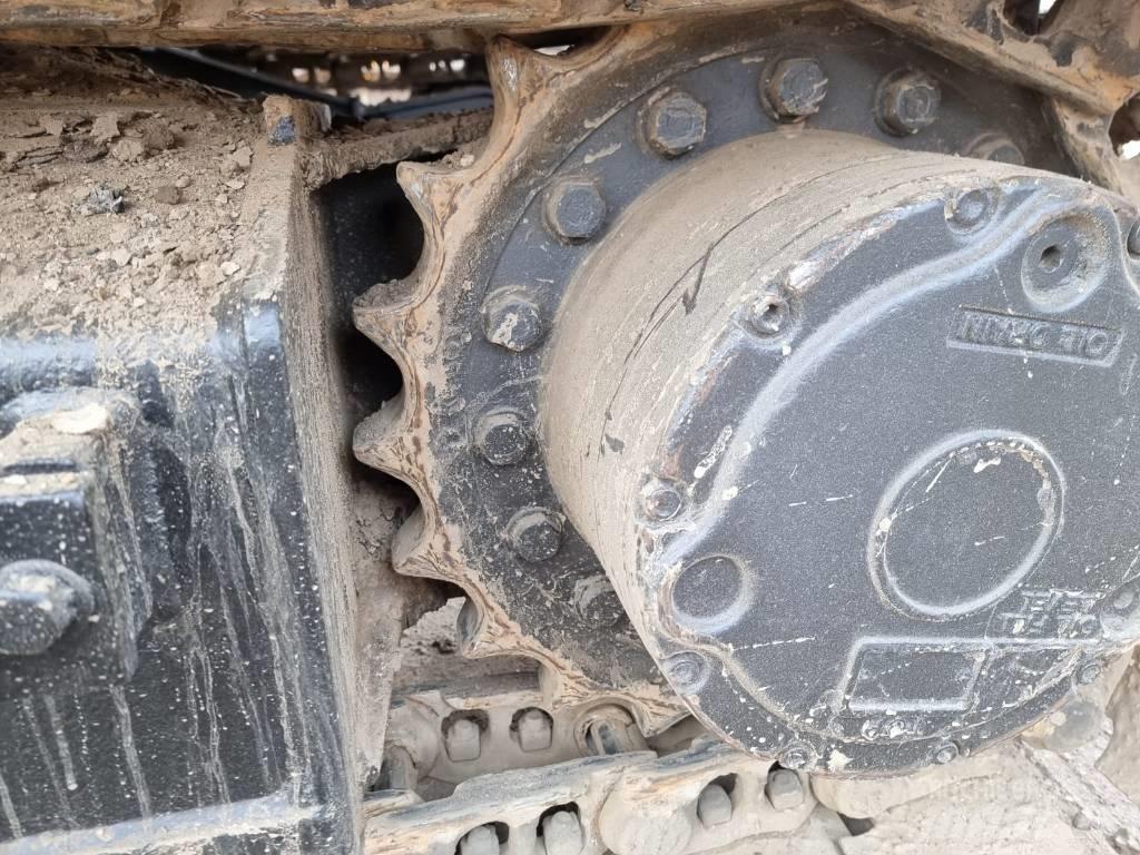 JCB JS 130 LC Escavatori cingolati
