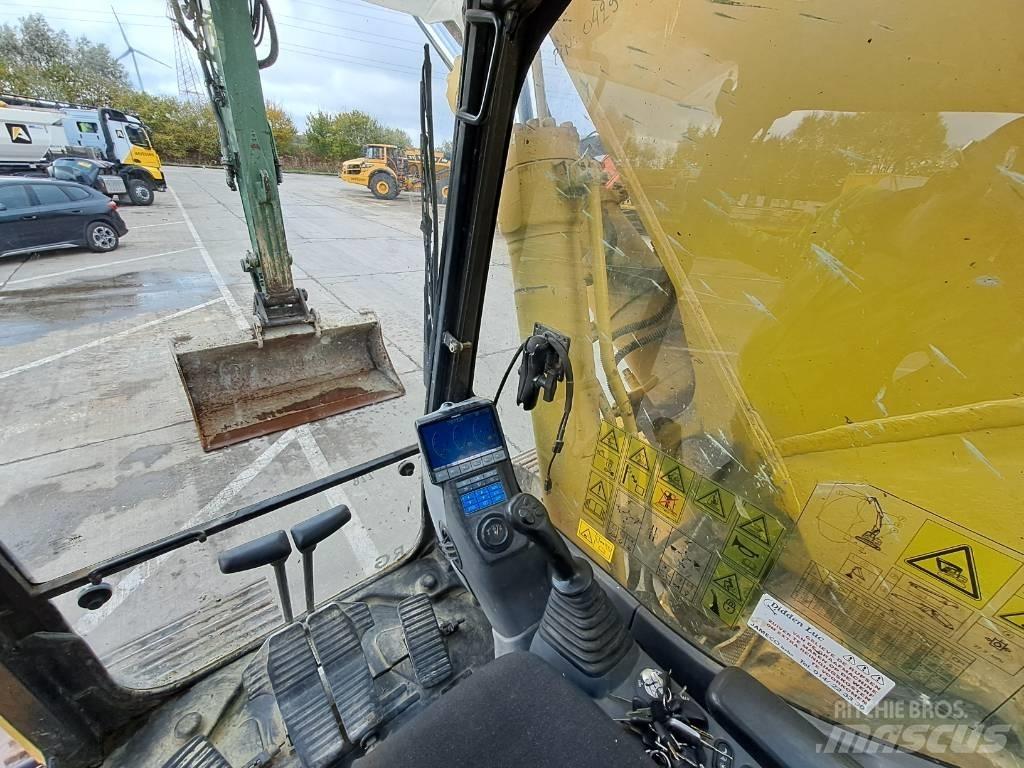 Komatsu PC228USLC-8 Escavatori cingolati