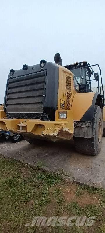 CAT 966 M Pale gommate