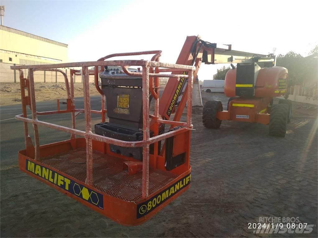 JLG 800AJ Piattaforme a braccio articolato