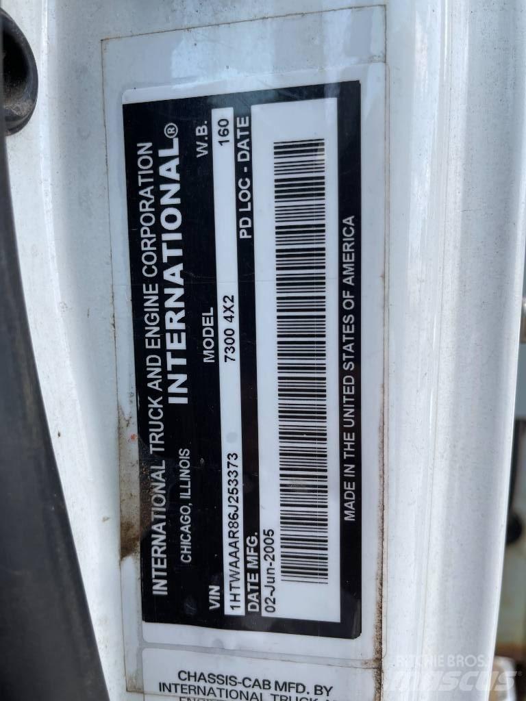 International 7300 Camion ribaltabili