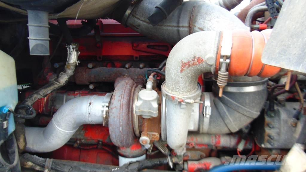 International 9900 i Motrici e Trattori Stradali