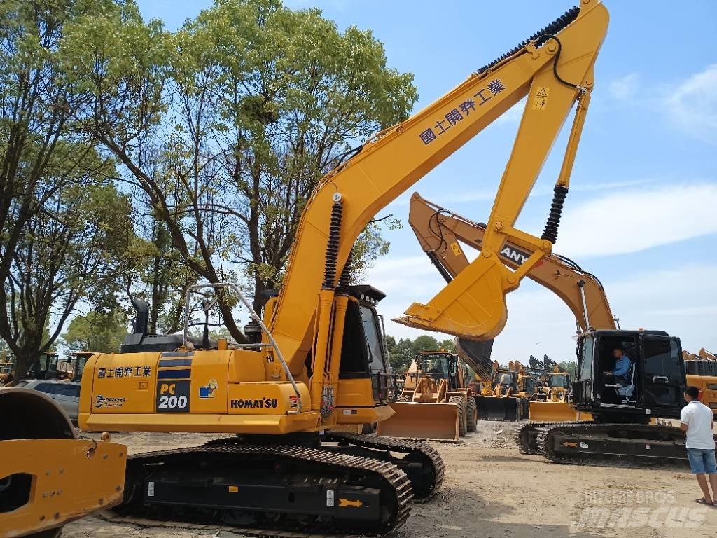 Komatsu PC 200-8 Escavatori cingolati