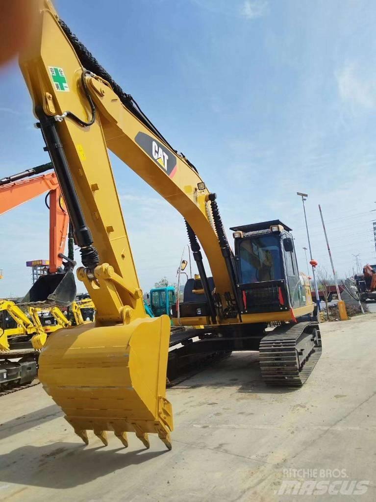 CAT 320 D 2 Escavatori medi 7t - 12t