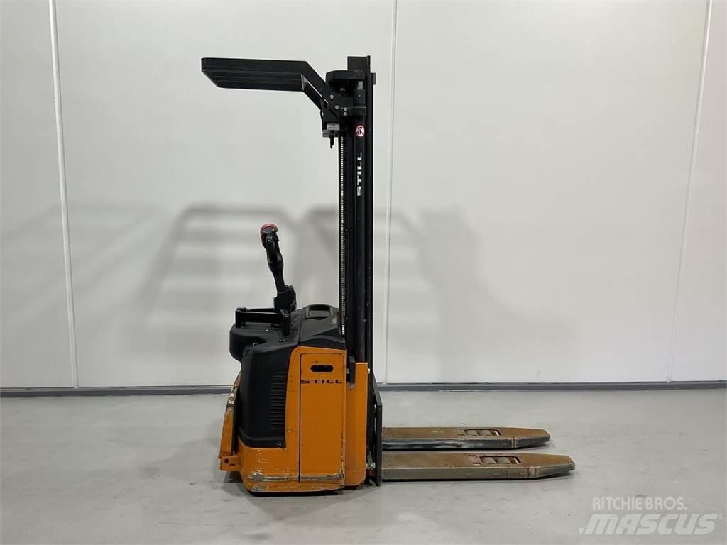 Still EFGV S14 Carelli stoccatori  automatici-usati