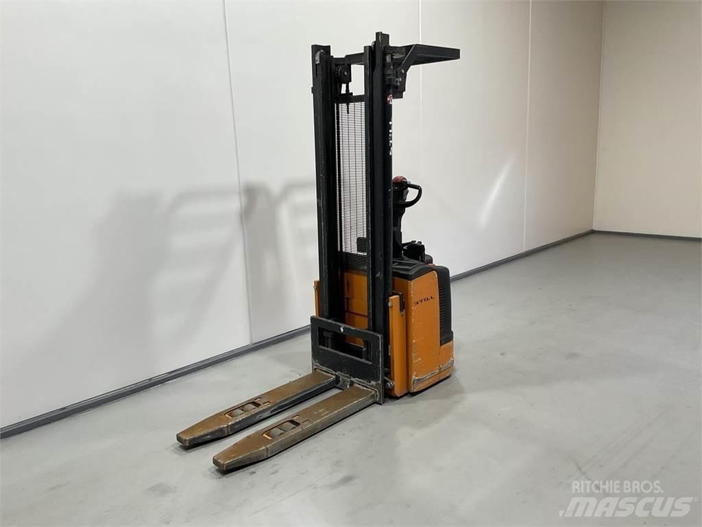 Still EFGV S14 Carelli stoccatori  automatici-usati