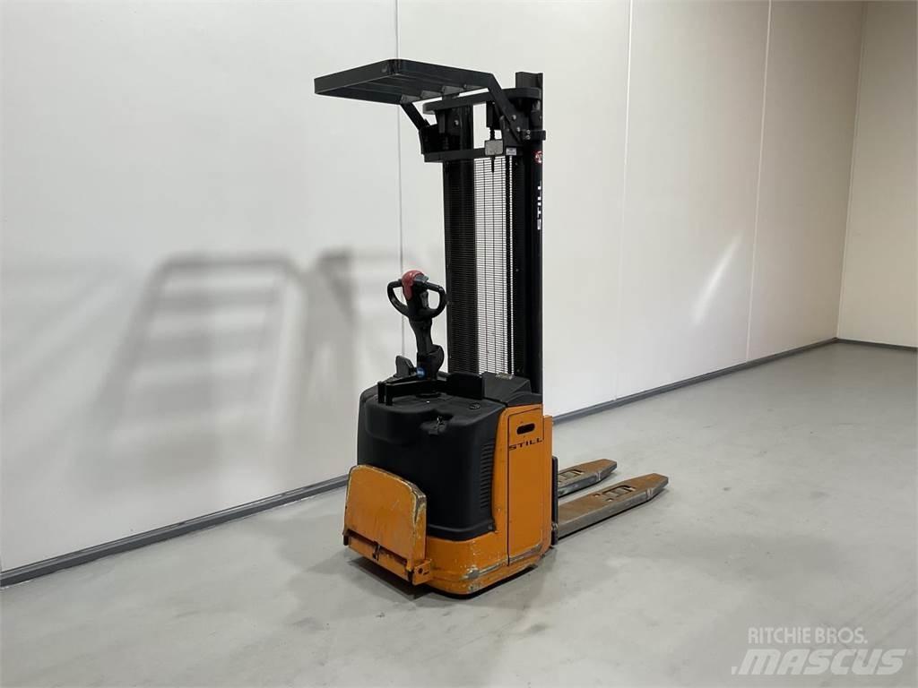 Still EFGV S14 Carelli stoccatori  automatici-usati