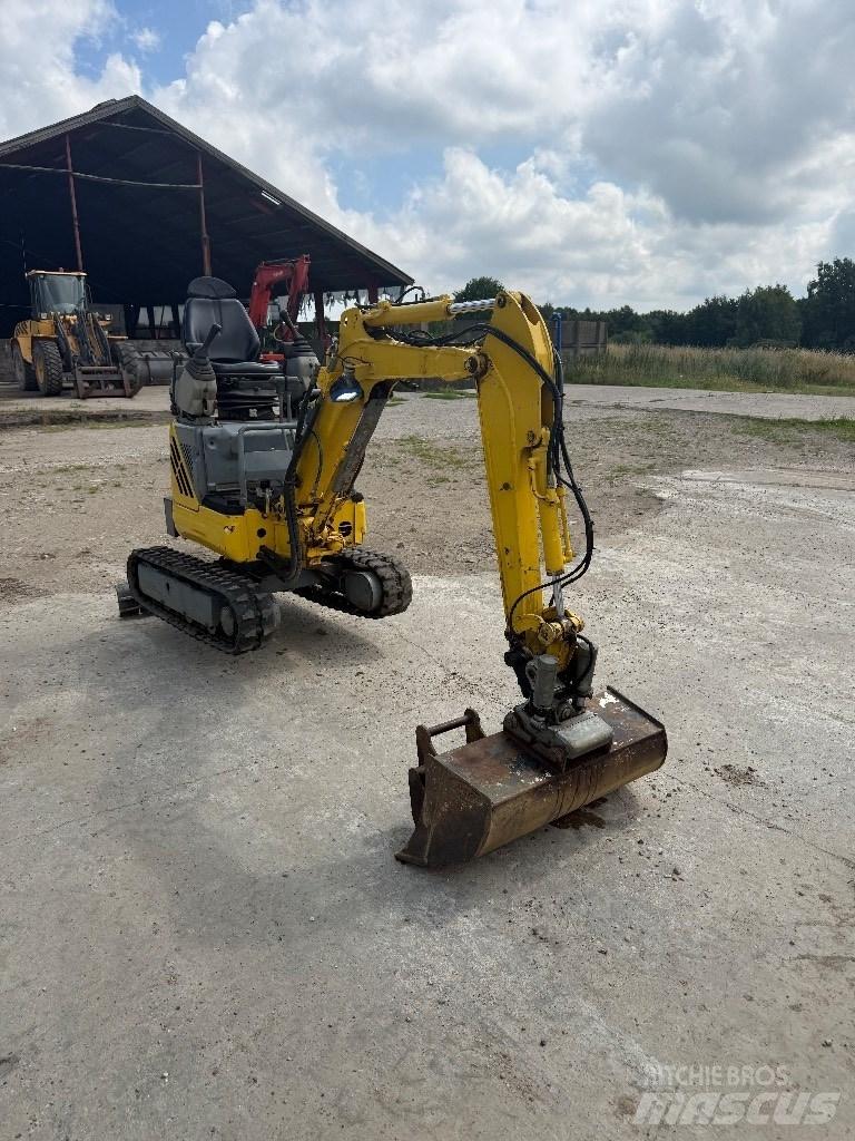 New Holland E 09 SR Miniescavatori