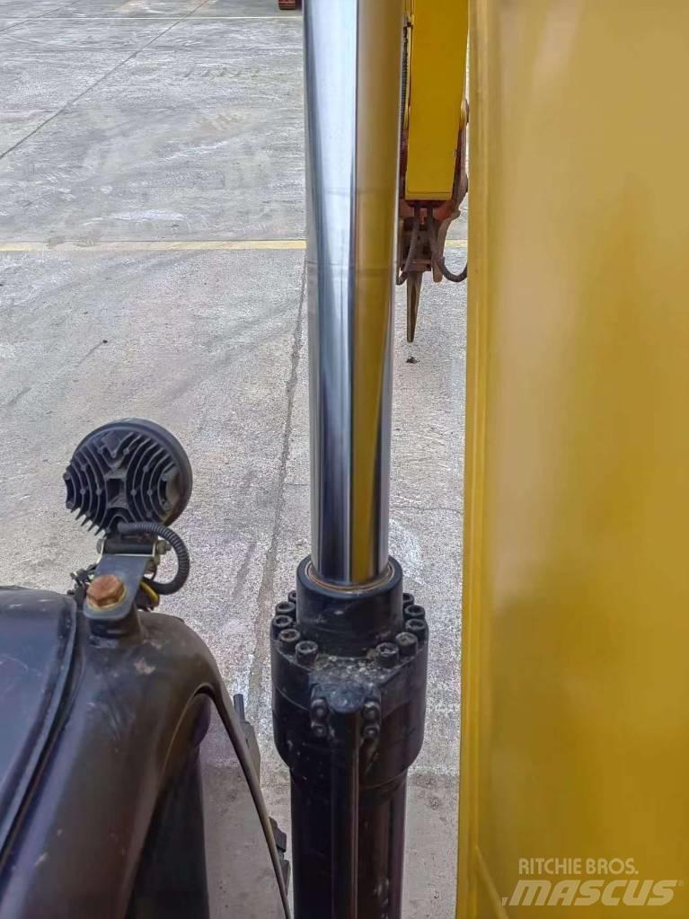 CAT CAT 323GX Escavatori cingolati