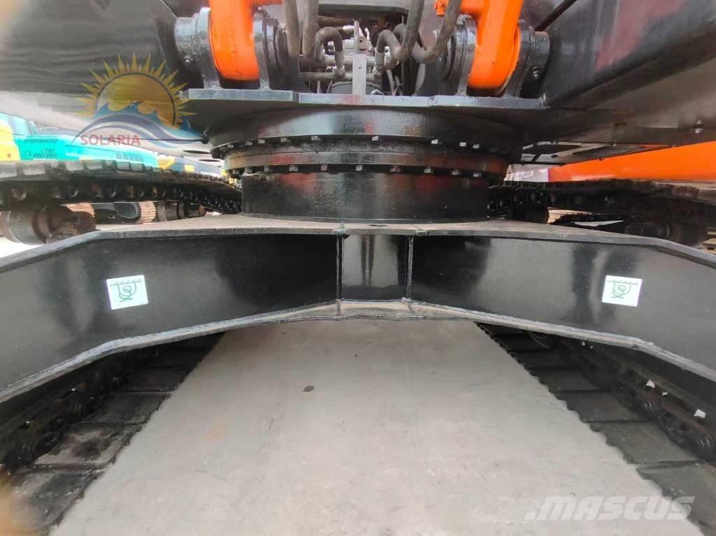Hitachi ZX 200 Escavatori cingolati