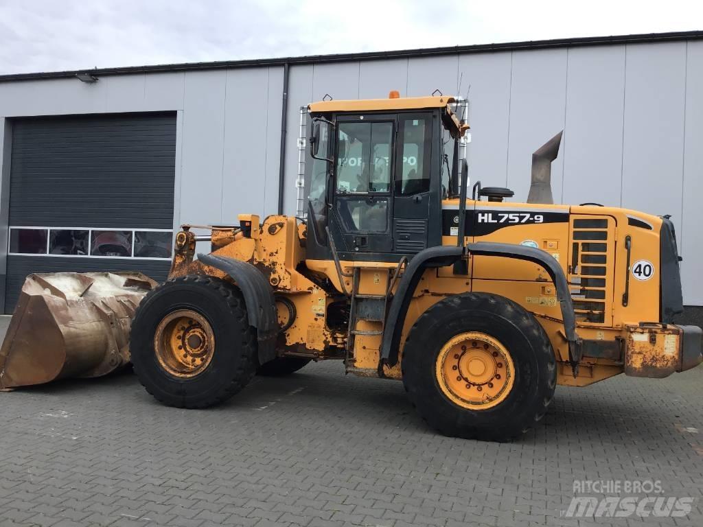 Hyundai HL 757-9 Pale gommate