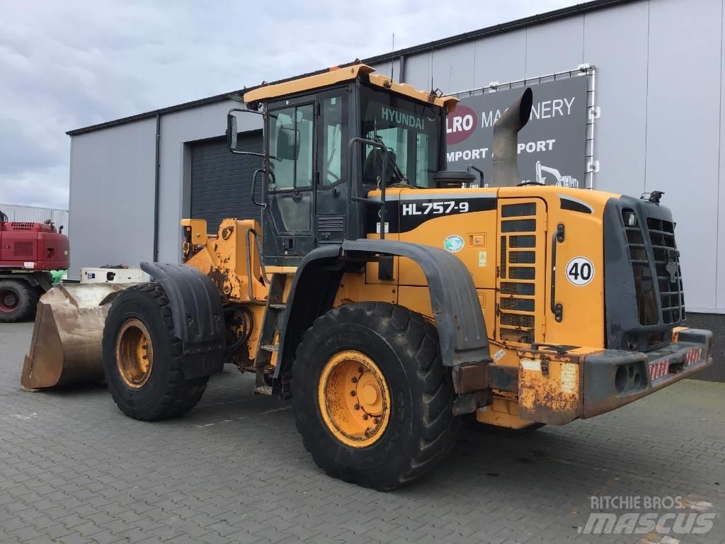 Hyundai HL 757-9 Pale gommate