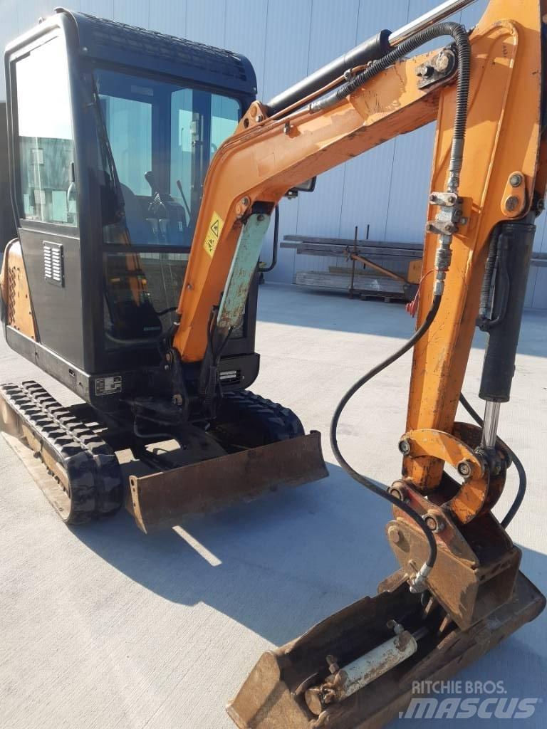 Hanix N 15B Miniescavatori