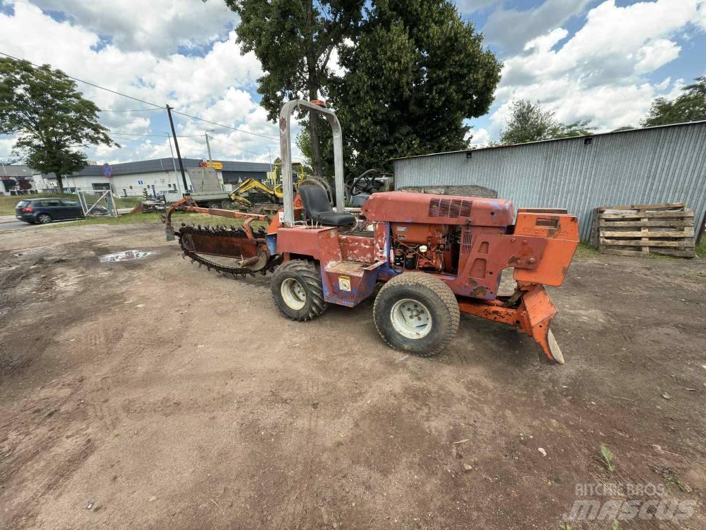 Ditch Witch 3500 Scavafossi