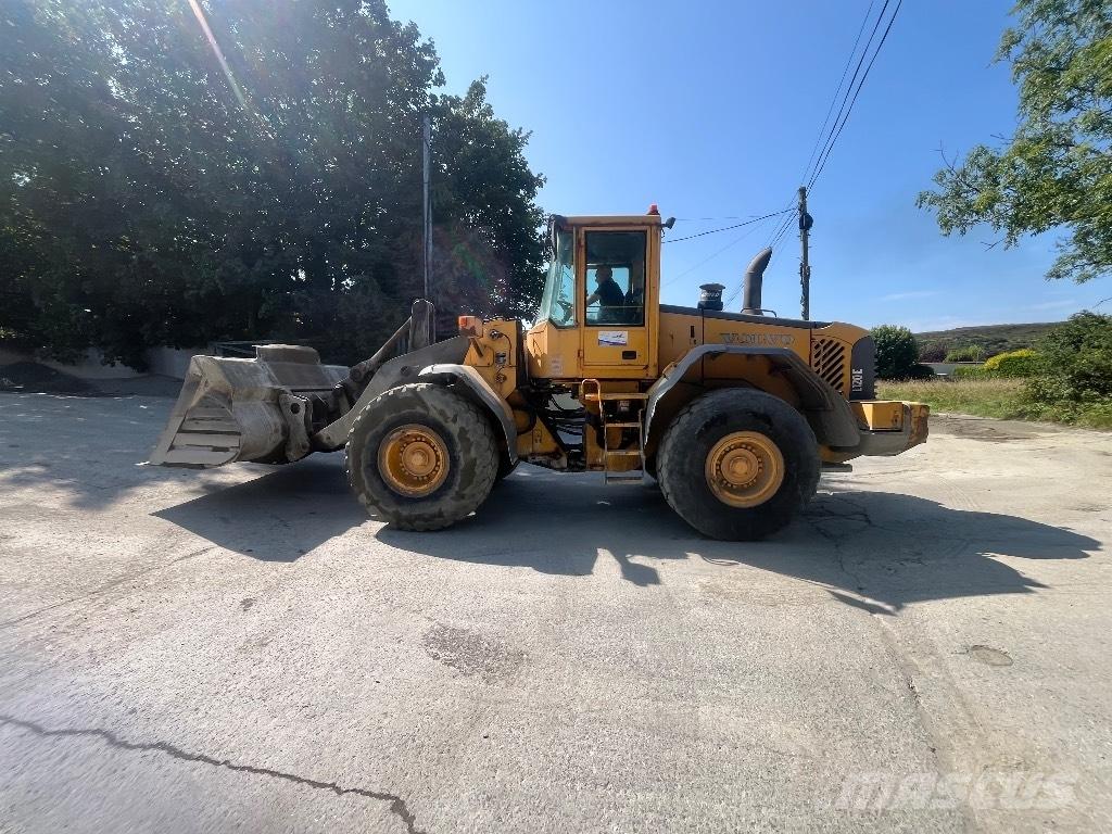 Volvo L 120 E Pale gommate