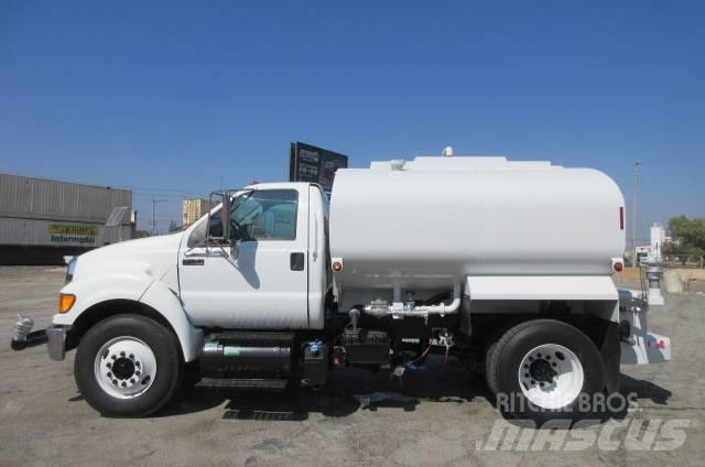 Ford F750 Autocisterne