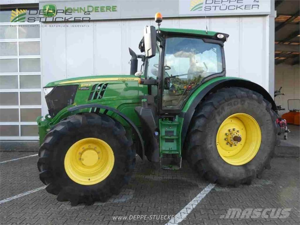 John Deere 6215R Trattori