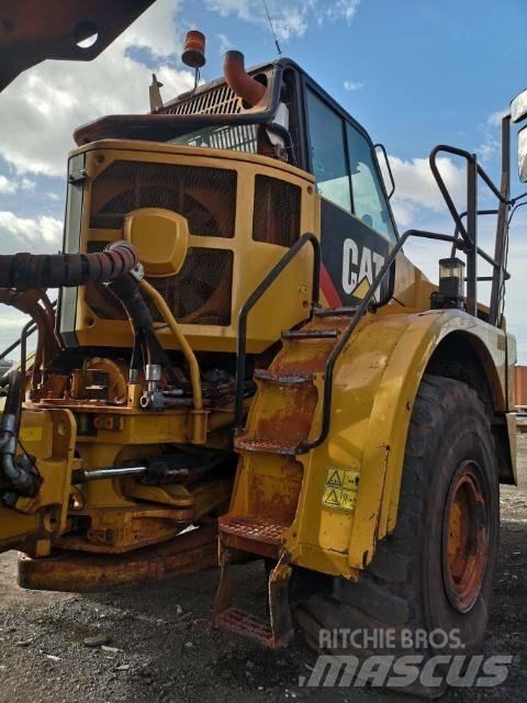CAT 735 Dumpers articolati
