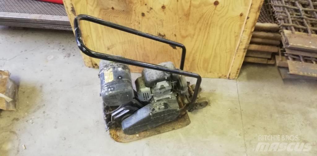 Wacker 1135 Vibrocostipatore verticale