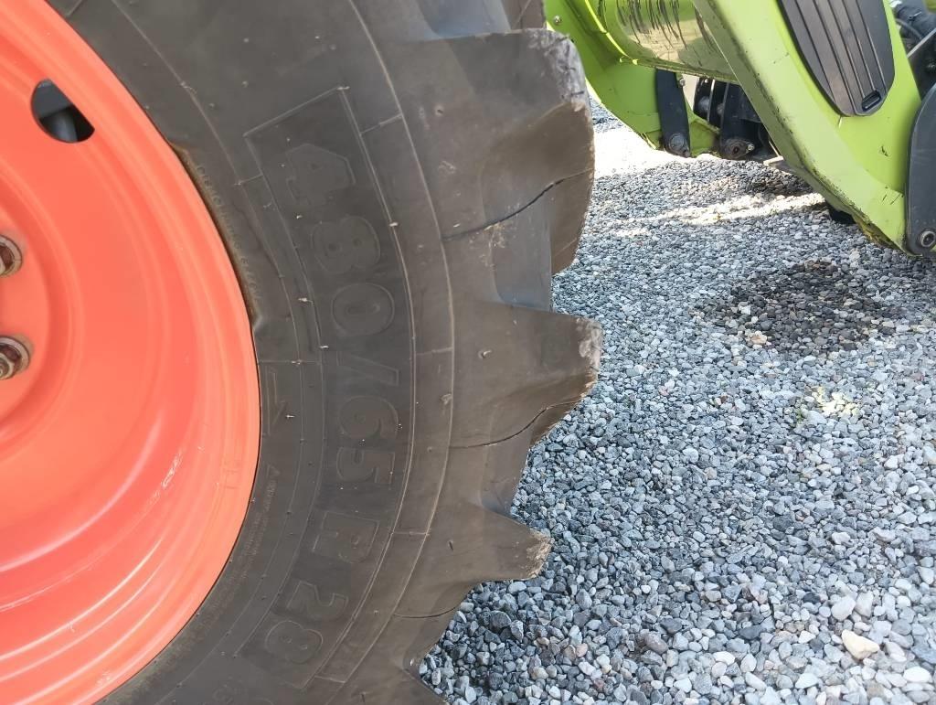 CLAAS Arion 460 Trattori