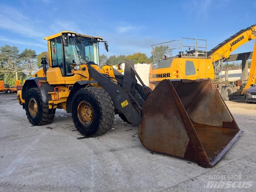 Volvo L 90 H Pale gommate
