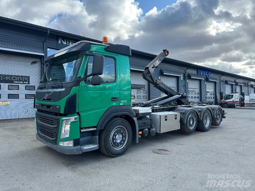 Volvo FM 420 8x2/4 Camion con gancio di sollevamento
