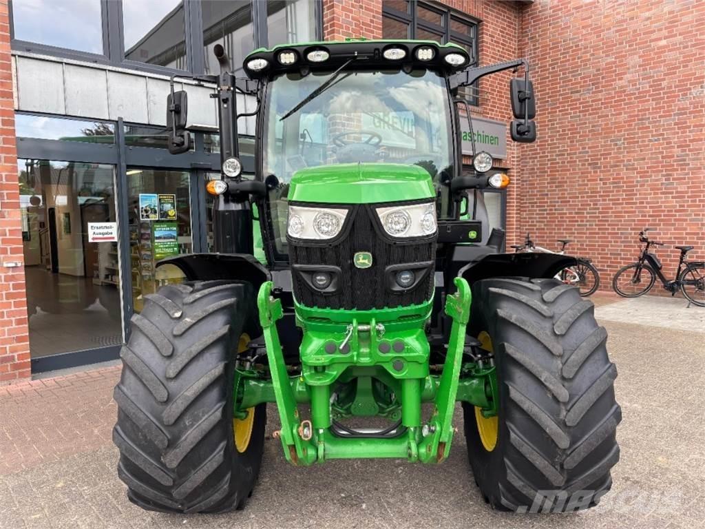 John Deere 6120R Trattori