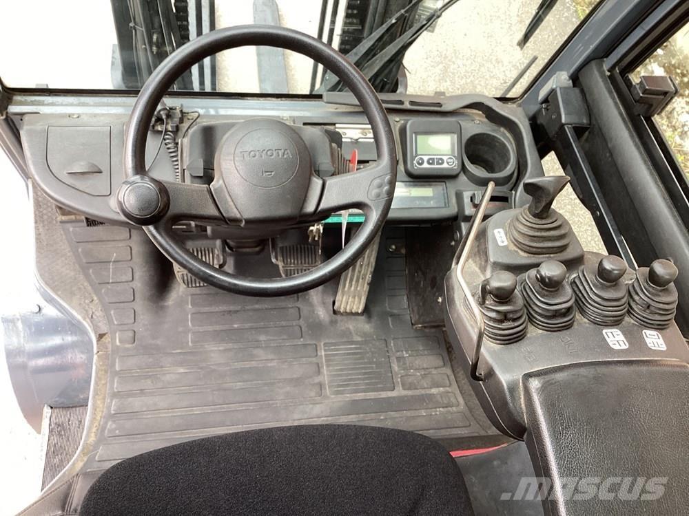 Toyota 8FDJF35 Carrelli elevatori diesel