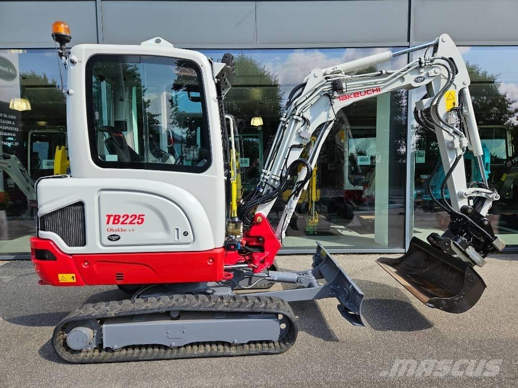 Takeuchi TB 225 Miniescavatori