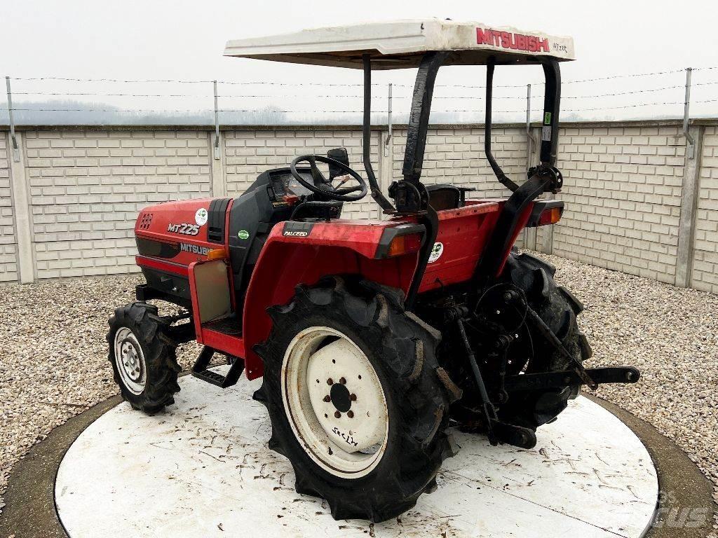 Mitsubishi MT225 Trattori