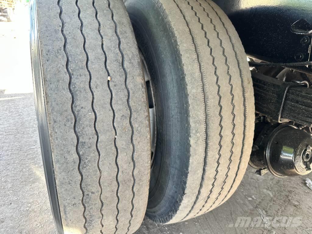 Sterling Acterra Camion altro