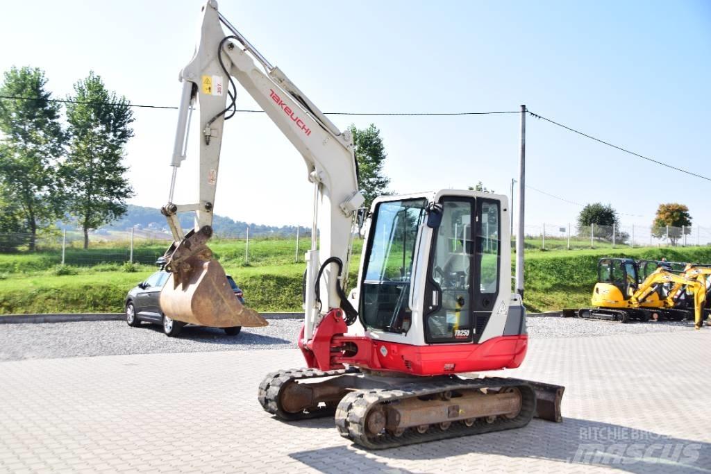 Takeuchi TB250 , A/C Miniescavatori