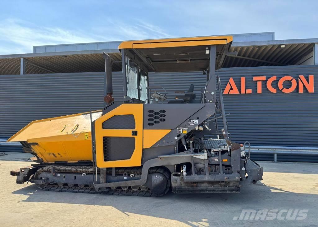 Volvo P 6820C Finitrici