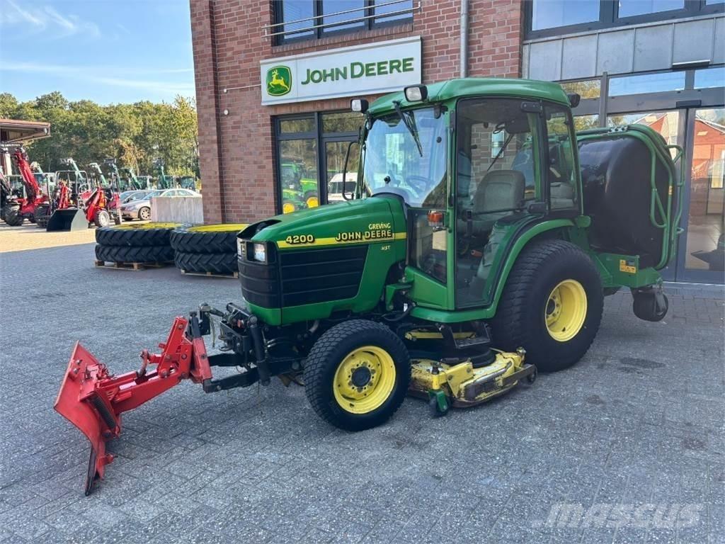 John Deere 4200 Trattori compatti