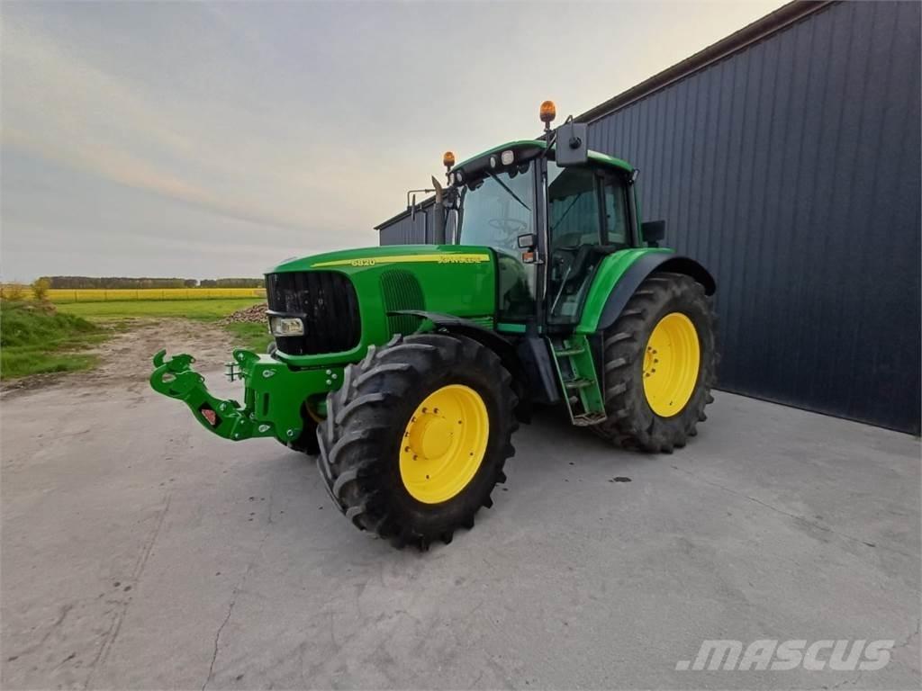 John Deere 6820 Trattori