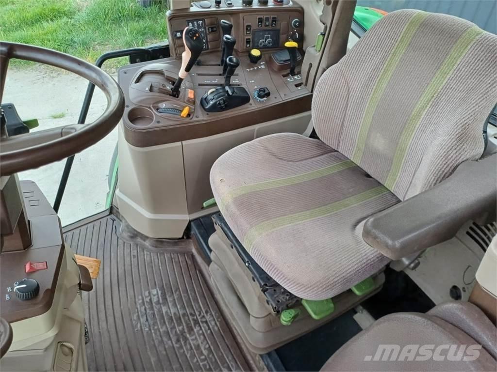 John Deere 6820 Trattori