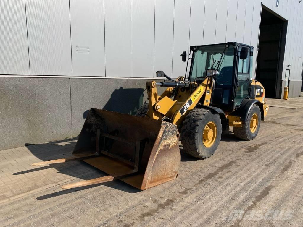 CAT 906 Pale gommate