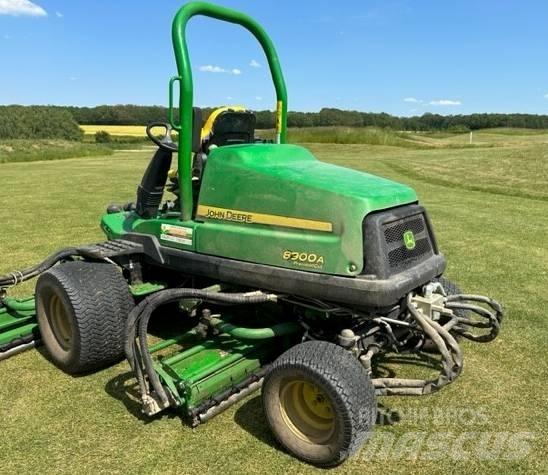 John Deere 8900A Trattorini tagliaerba