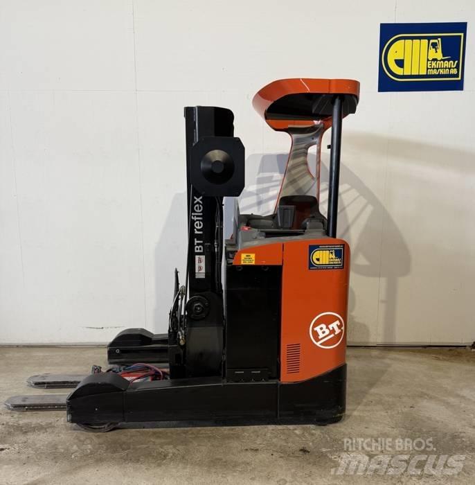 BT Truck RRE200 Carrello retrattile