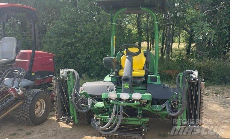 John Deere 7700A Tosaerba per il fairway