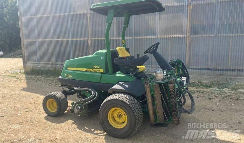 John Deere 7700A Tosaerba per il fairway