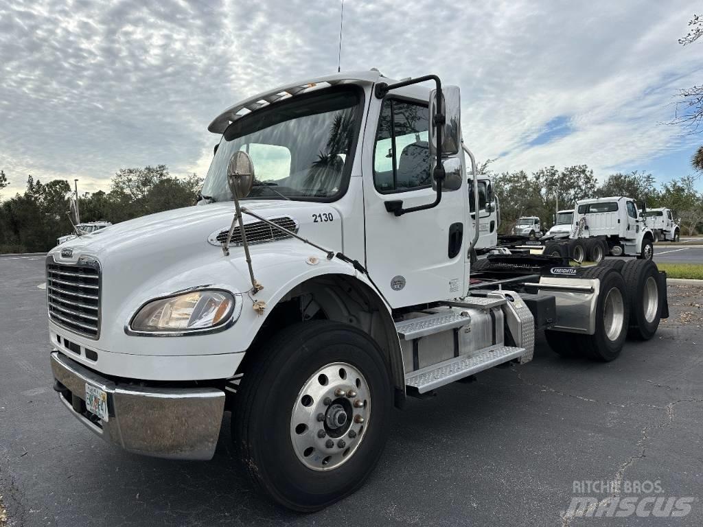 Freightliner M2 Camion per la consegna bevande