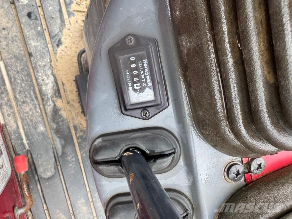 Yanmar SV08 (1D799) Miniescavatori