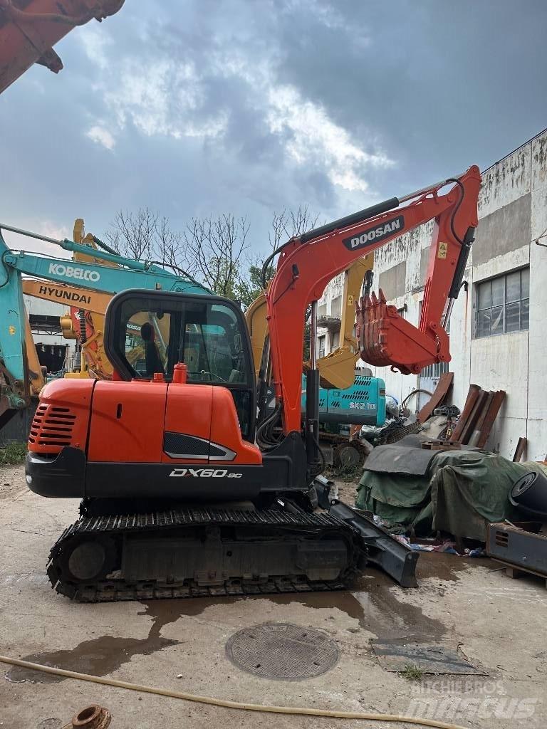 Doosan DX 60 Escavatori medi 7t - 12t