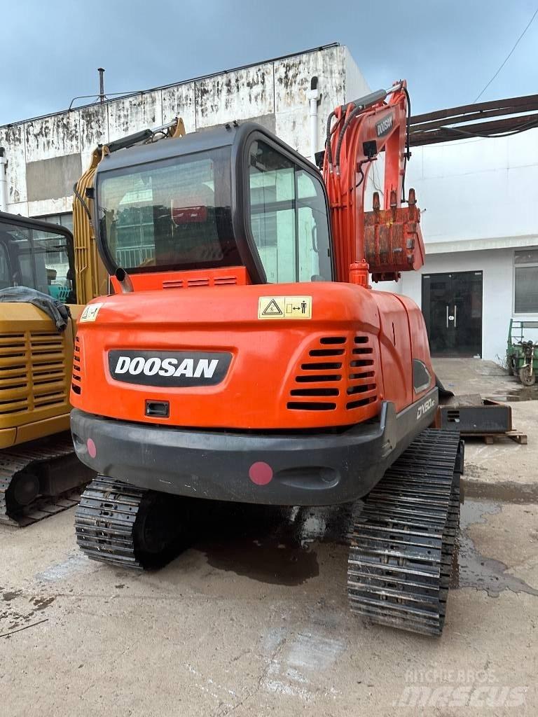 Doosan DX 60 Escavatori medi 7t - 12t