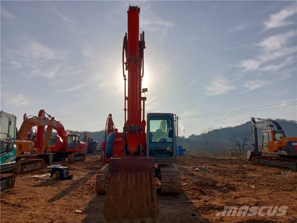 Hitachi ZX135US Escavatori cingolati