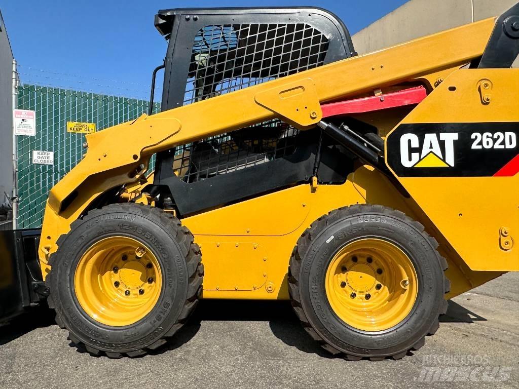 CAT 262 D Mini Pale Gommate
